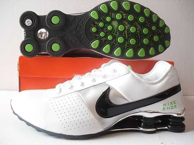 Dernieres Designer Hommes Nike Shox Oz Baskets Blanches Or Noir